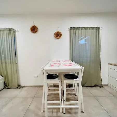 Apartment Sunny App